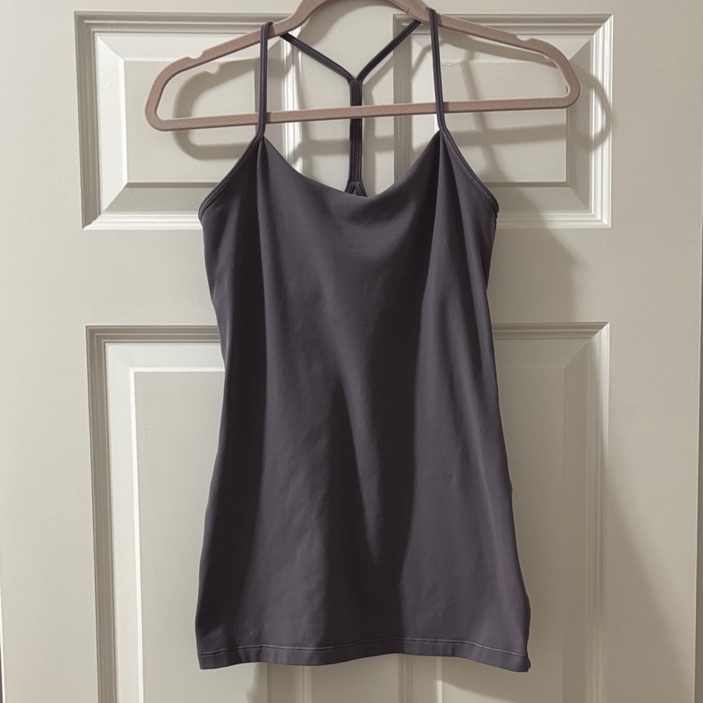 Lululemon shelf bra athletic top